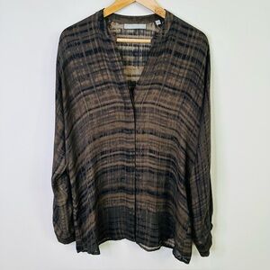 Vince Silk Tunic Long Sleeve V-Neckline Washed Plaid in Black Brown Small
